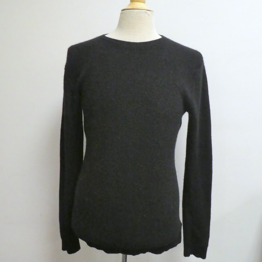 White & Warren black cashmere sweater M thermal crewneck